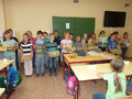 &Uuml;bergabe an die zuk&uuml;nftigen Schulanf&auml;nger