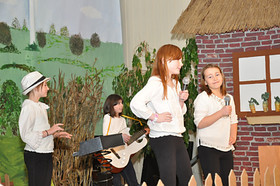 Mini-Playback-Show