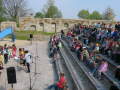 Der Schulchor singt zur Einweihung